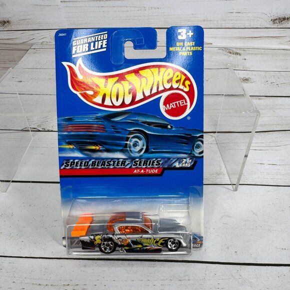 Hot Wheels Lot of 4 – Fantasy & Concept Cars (Carded, Package Wear) - Picture 13 of 16